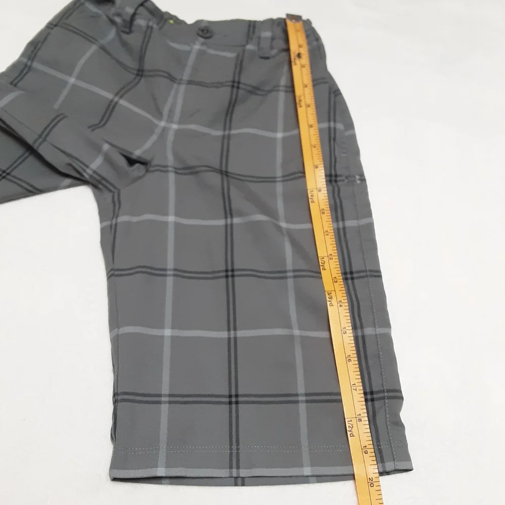 Under Armour Casual Shorts Boys Large
